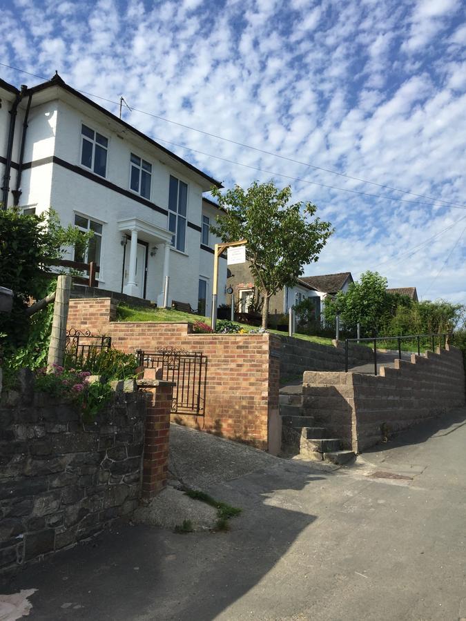 Bryn Derwen Bed & Breakfast เรย์อาเดอร์ ภายนอก รูปภาพ
